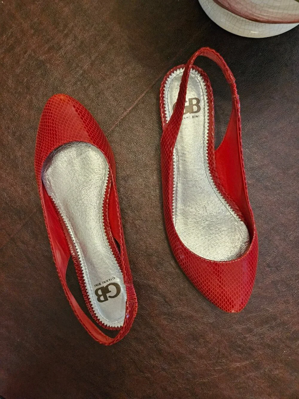 Shoes - Picture 4 of 4